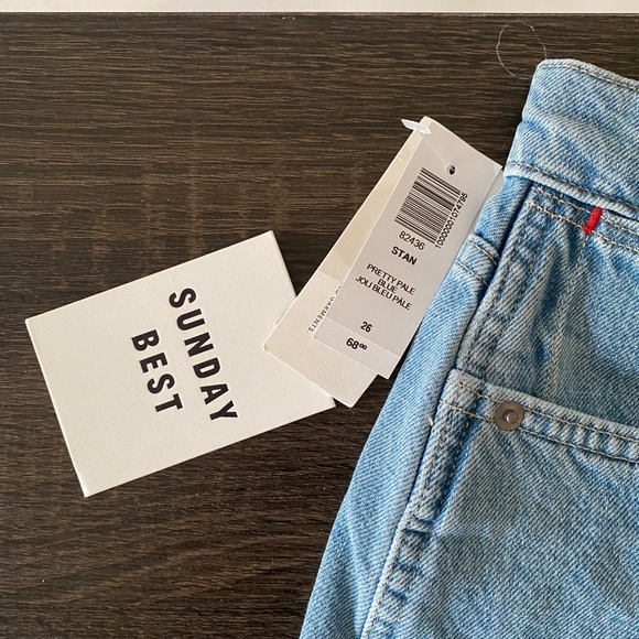 Mid Rise Shorts - Picture 2 of 5